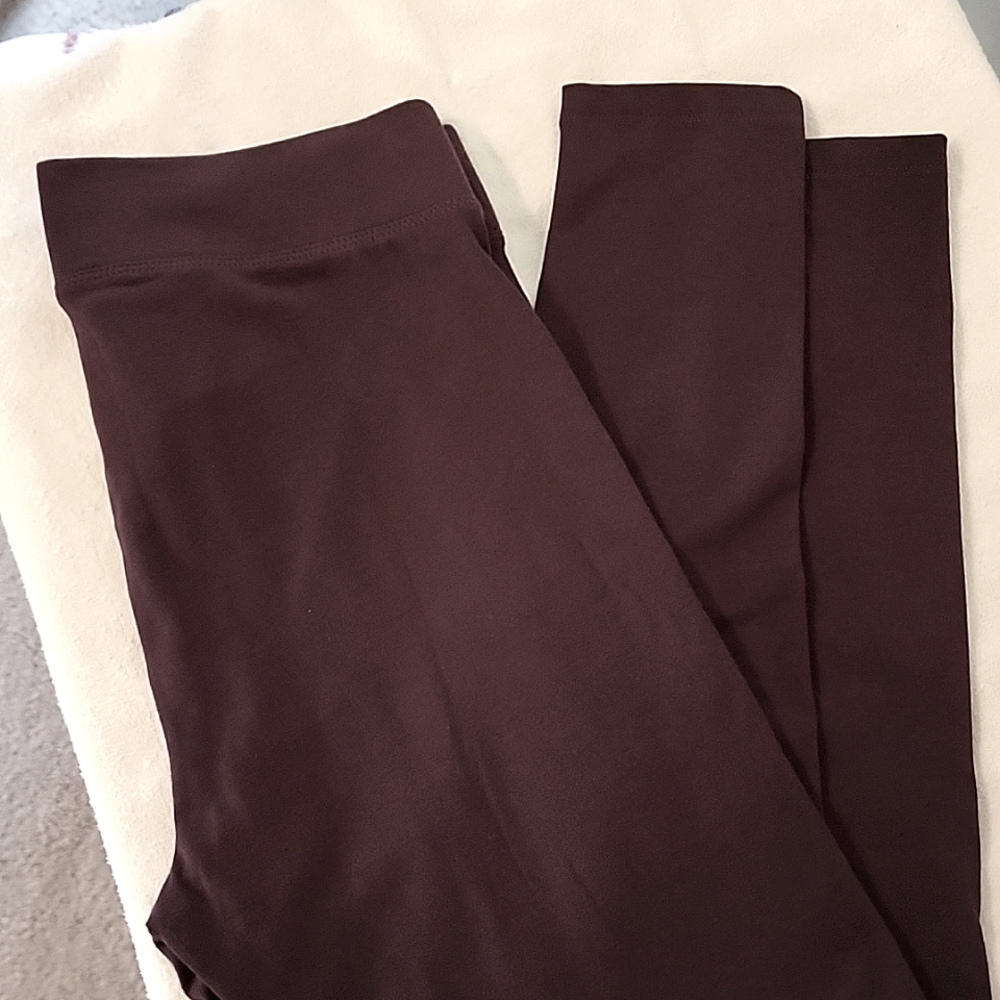 Sonoma leggings for women M short in wine